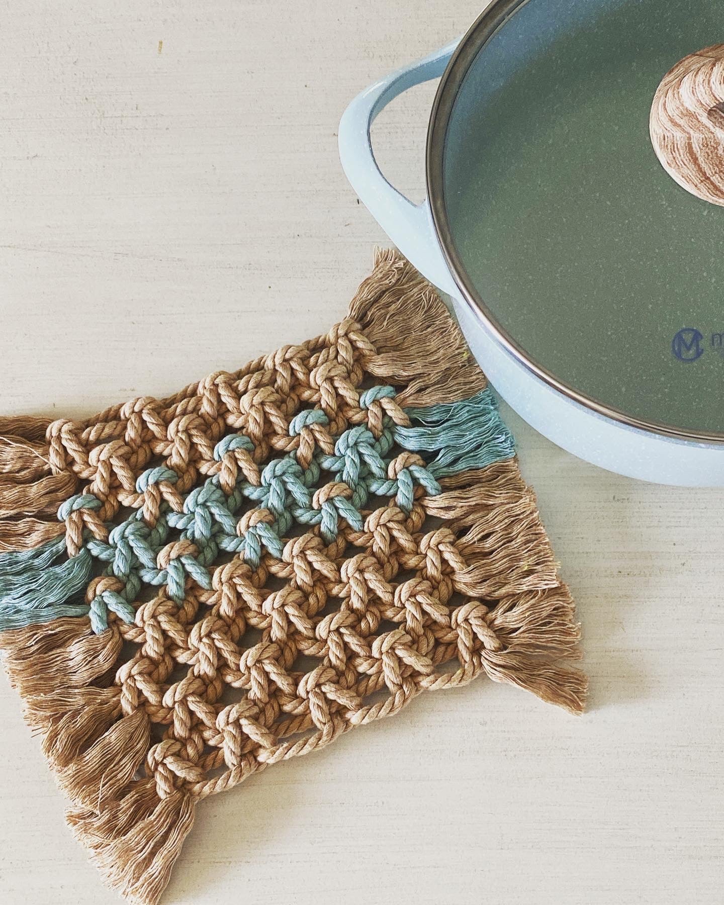 Trivet